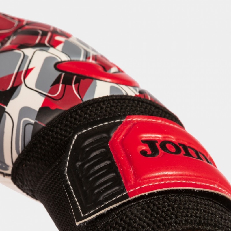 Воротарські перчатки Joma червоно-чорні CALCIO 23 401272.601