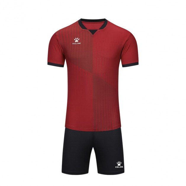 Комплект футбольной формы KELME красный короткий рукав 8551ZB11083.9600
