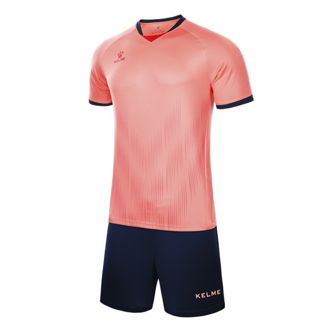 Комплект футбольной формы KELME MIRIDA розовый 3801096.9674