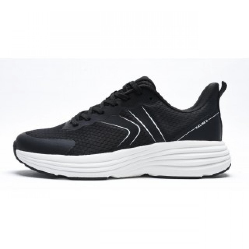 Кроссовки Kelme черные 8535YX5044.9003