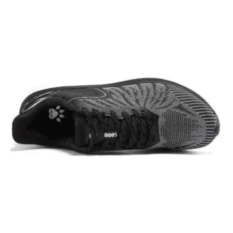 Кроссовки мужские KELME черно-белые YASSO 800 YX80125042.9003