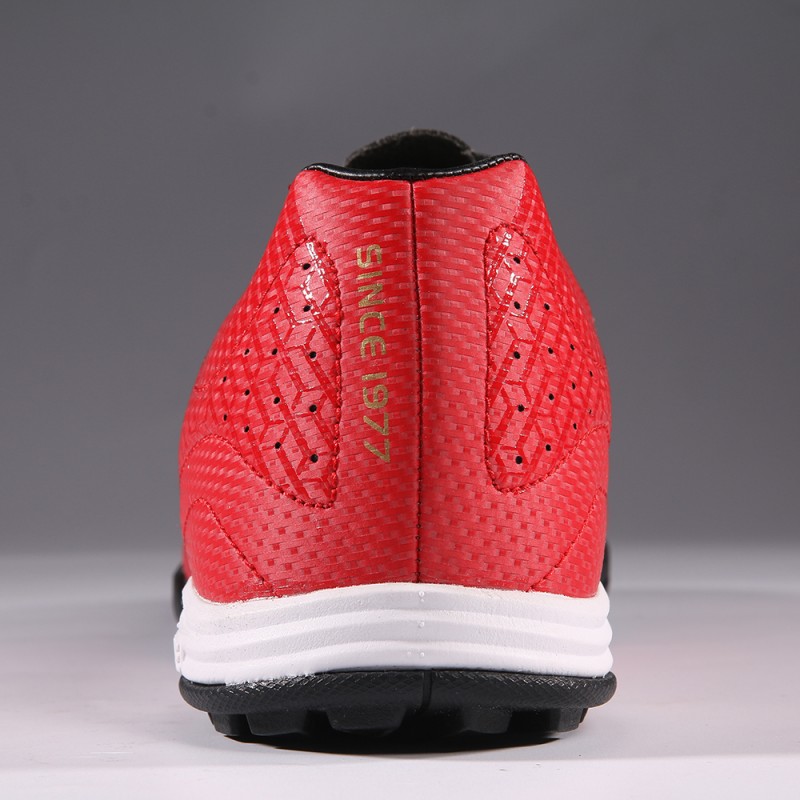Сороконожки  Kelme  PRACTICE красные 68831124.9611